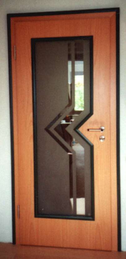 <p> </p><p> </p><p>Designzimmertür</p>