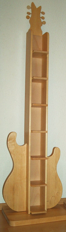 <p> </p><p> </p><p>CD-Regal im Design einer E-Gitarre</p>
